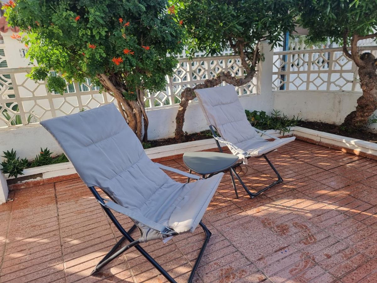 La Palmera1 Casa Al Primer Piso Con 2 Dormitorios - Two Bedroom House On The First Floor --- La Palmera 2 Casa En Planta Baja Con 1 Dormitorio, One Bedroom House On The Ground Floor 아게이크 외부 사진