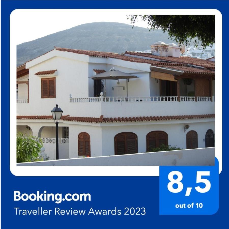 La Palmera1 Casa Al Primer Piso Con 2 Dormitorios - Two Bedroom House On The First Floor --- La Palmera 2 Casa En Planta Baja Con 1 Dormitorio, One Bedroom House On The Ground Floor 아게이크 외부 사진