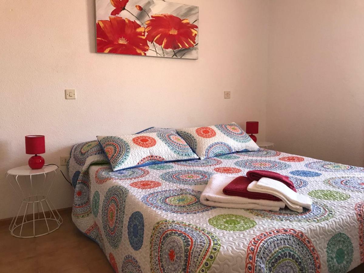 La Palmera1 Casa Al Primer Piso Con 2 Dormitorios - Two Bedroom House On The First Floor --- La Palmera 2 Casa En Planta Baja Con 1 Dormitorio, One Bedroom House On The Ground Floor 아게이크 외부 사진