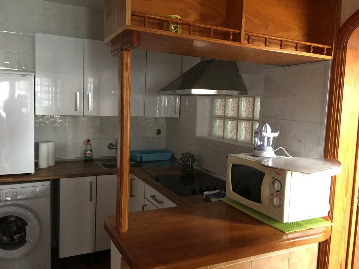 La Palmera1 Casa Al Primer Piso Con 2 Dormitorios - Two Bedroom House On The First Floor --- La Palmera 2 Casa En Planta Baja Con 1 Dormitorio, One Bedroom House On The Ground Floor 아게이크 외부 사진
