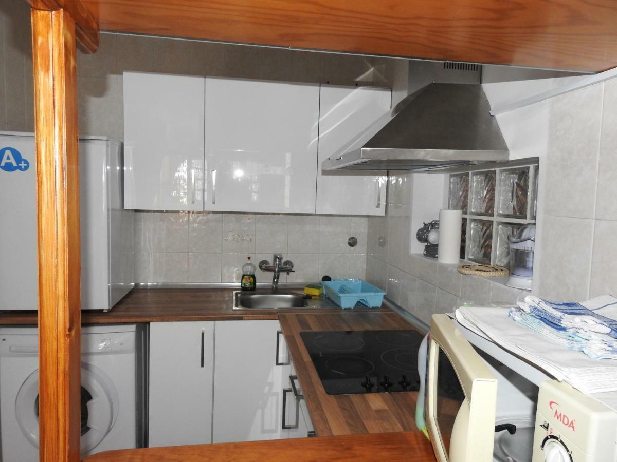La Palmera1 Casa Al Primer Piso Con 2 Dormitorios - Two Bedroom House On The First Floor --- La Palmera 2 Casa En Planta Baja Con 1 Dormitorio, One Bedroom House On The Ground Floor 아게이크 외부 사진
