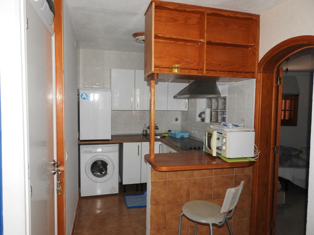 La Palmera1 Casa Al Primer Piso Con 2 Dormitorios - Two Bedroom House On The First Floor --- La Palmera 2 Casa En Planta Baja Con 1 Dormitorio, One Bedroom House On The Ground Floor 아게이크 외부 사진