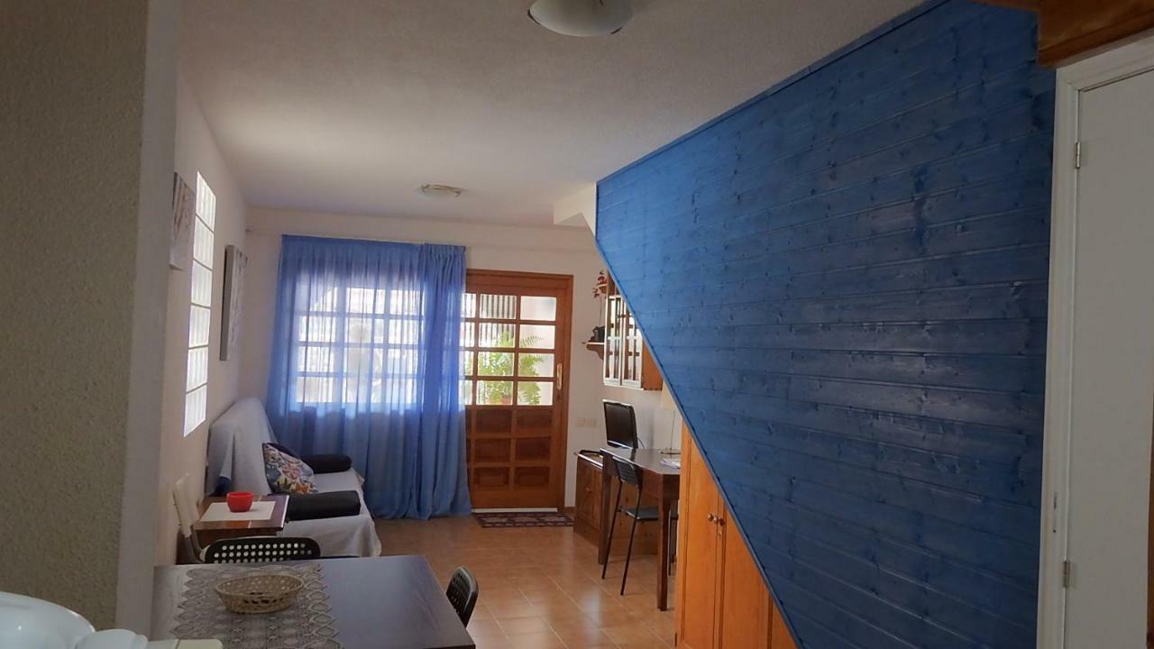 La Palmera1 Casa Al Primer Piso Con 2 Dormitorios - Two Bedroom House On The First Floor --- La Palmera 2 Casa En Planta Baja Con 1 Dormitorio, One Bedroom House On The Ground Floor 아게이크 외부 사진