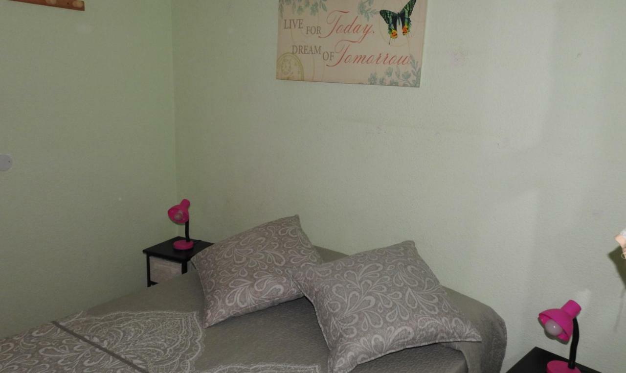 La Palmera1 Casa Al Primer Piso Con 2 Dormitorios - Two Bedroom House On The First Floor --- La Palmera 2 Casa En Planta Baja Con 1 Dormitorio, One Bedroom House On The Ground Floor 아게이크 외부 사진